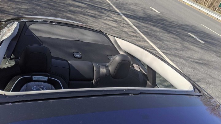 Imagem Tesla Model 3 sem tejadilho