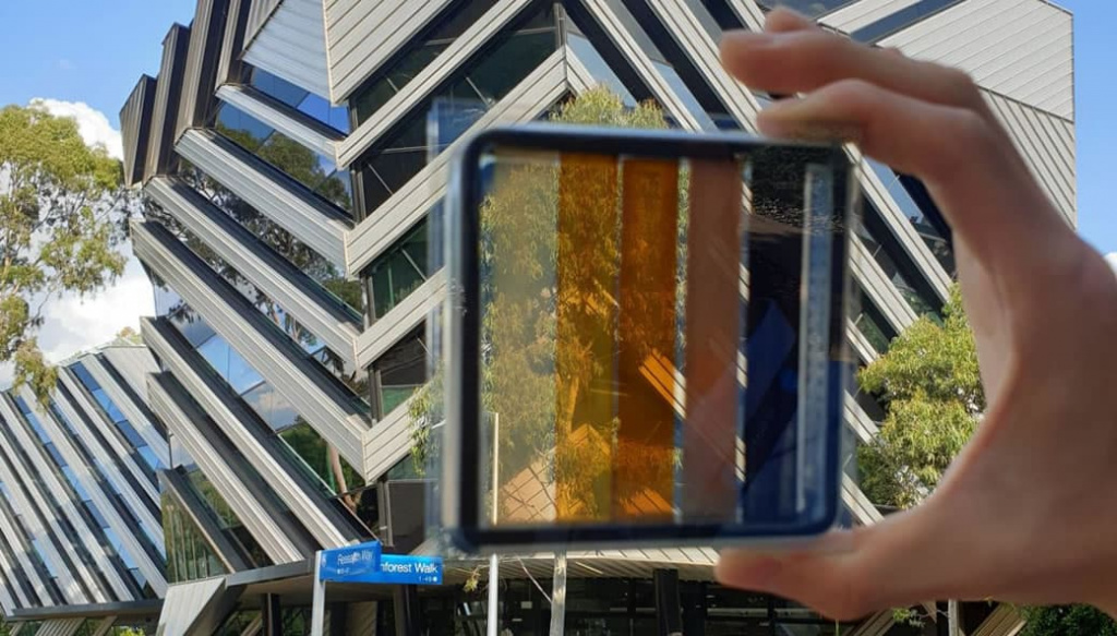 Células solares semitransparentes para janelas podem ser tão eficientes como telhados solares
