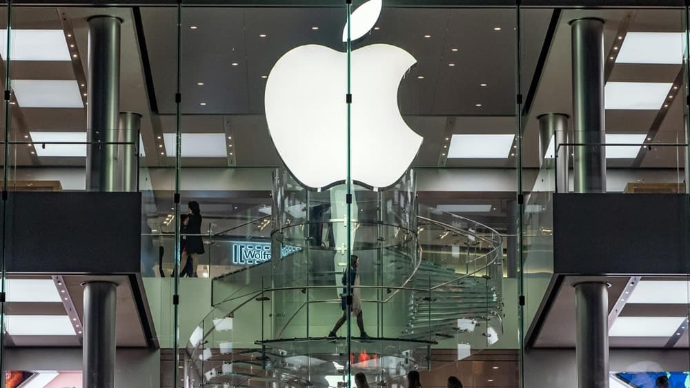 Lucros da Apple crescem num trimestre suportado pelos seus serviços