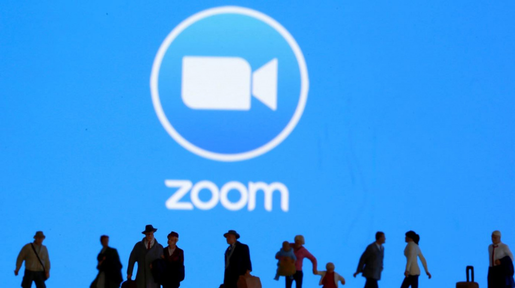 Zoom: Escolas começam a banir a plataforma de videoconferências
