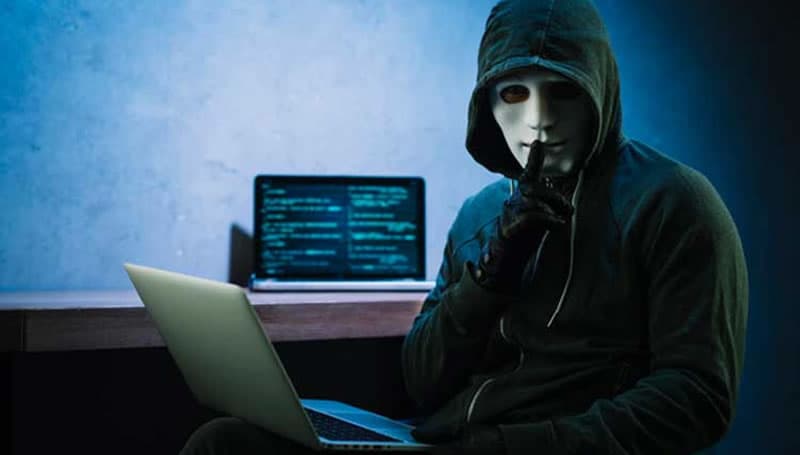 Identificado criminoso que pirateou quase 5000 websites oficiais em mais de 40 países