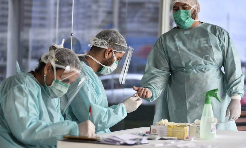 Enfermeira rouba cartão de crédito a doente com COVID-19