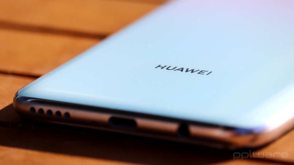 Huawei bateu a Samsung e já domina o mercado de smartphones desde abril