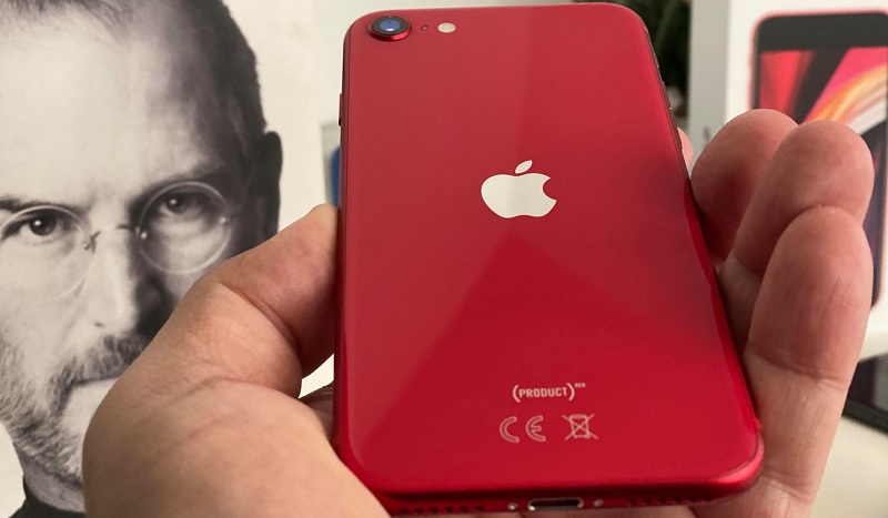 Muitos utilizadores já trocaram o Android pelo iPhone SE, diz Tim Cook