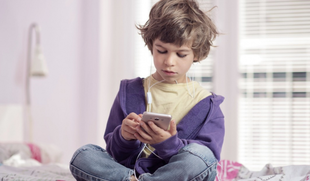 NOS lança tarifário NOS Kids por 5€ e oferta de NOS Safe Net