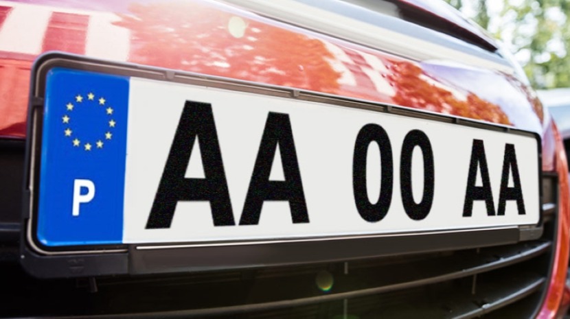 Matrículas novas para carros ao milímetro! Não se deixe enganar…