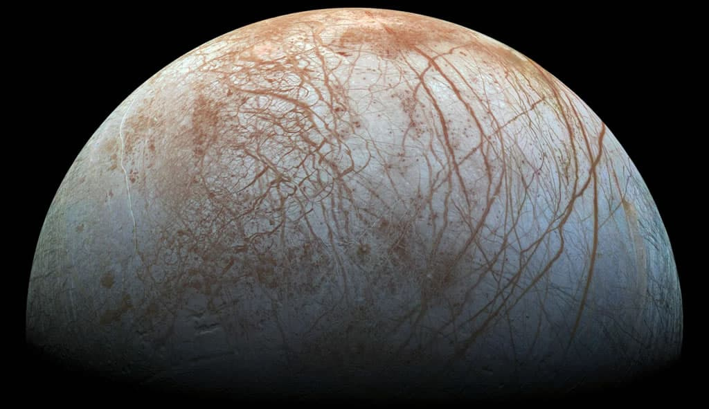 Segure-se que vamos viajar pelo Espaço à boleia das fantásticas imagens da Europa