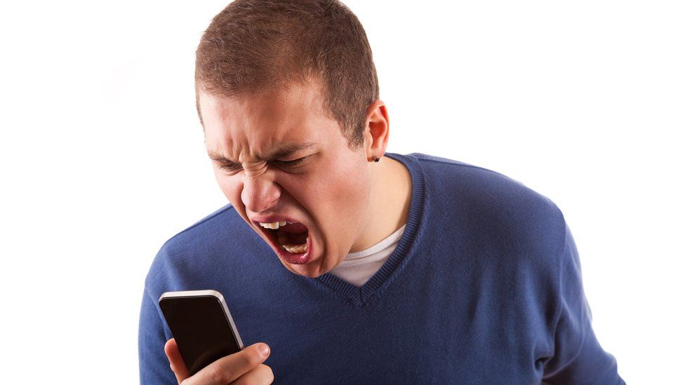 Quem está na “Lista negra”? Comércio online bate recordes nas reclamações!