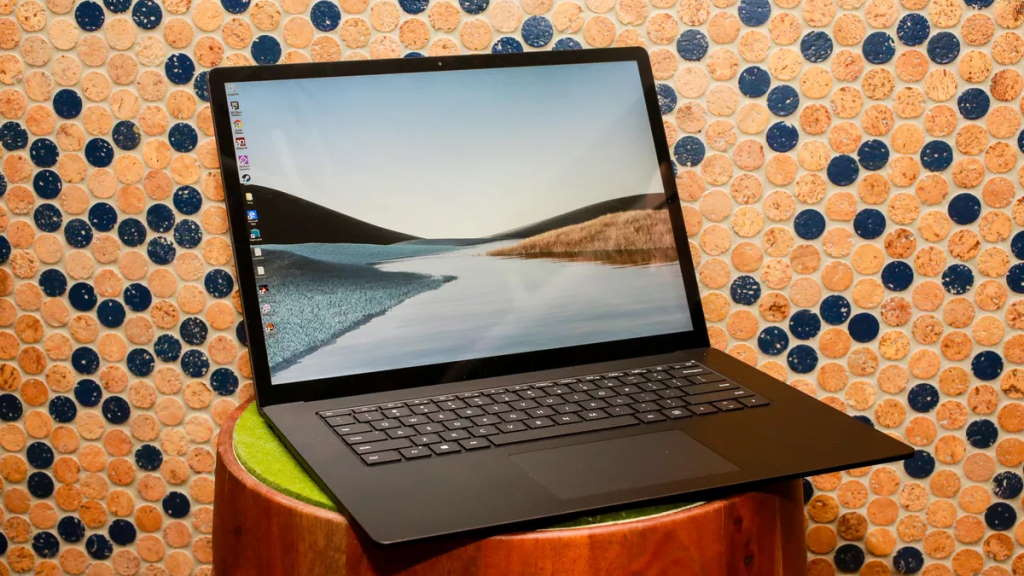 O ecrã do seu Surface Laptop 3 partiu-se sozinho? A Microsoft repara-o de graça
