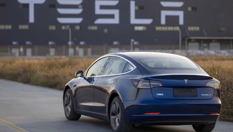 Tesla foi a única empresa do ramo automóvel a crescer na Alemanha