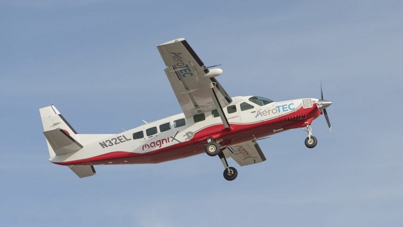 O maior avião elétrico do mundo já fez o seu primeiro voo [vídeo]