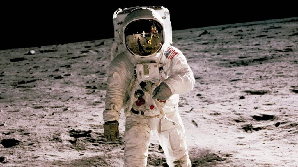 NASA restaurou vídeo do Homem na Lua com recurso à Inteligência Artificial