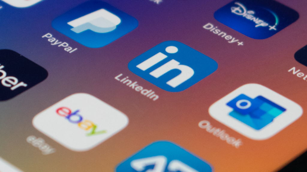 Dica: como adicionar a pronúncia do seu nome ao perfil do LinkedIn