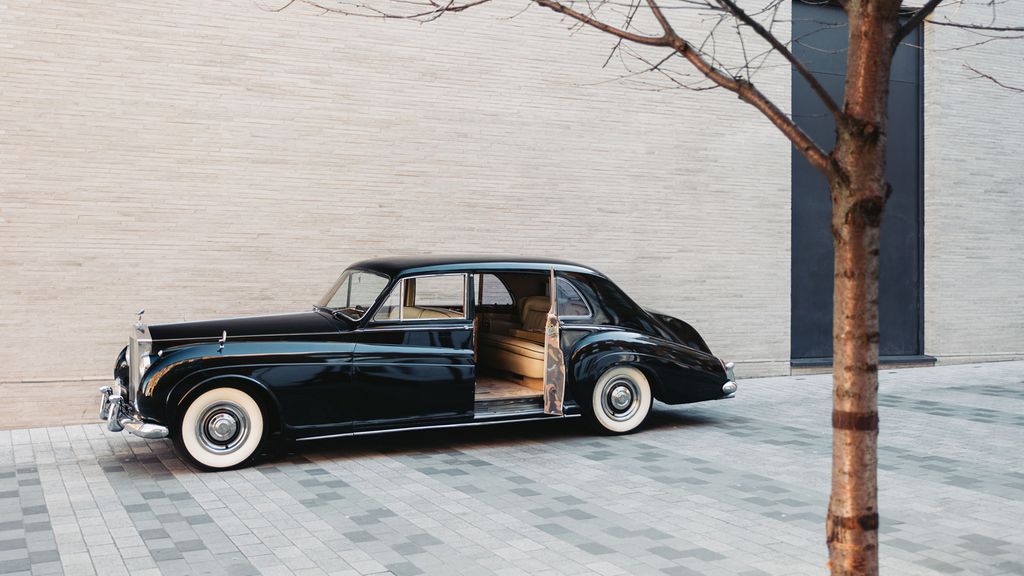 Rolls-Royce Phantom V de 1961 ganha nova vida… elétrica
