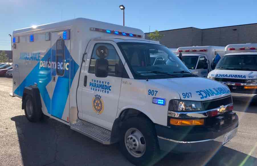 Ambulâncias com painéis solares para diminuir poluição e não só…