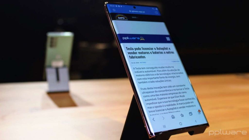 Ecrã do Samsung Galaxy Note 20 Ultra e do Tab S7 apresentam uma cor verde anormal