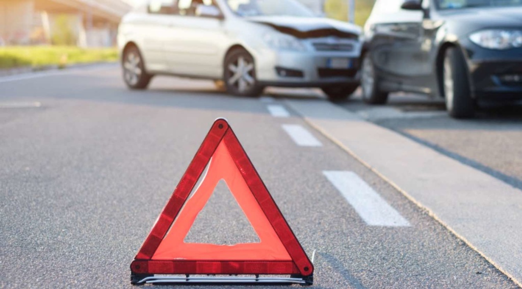 Acidente em autoestrada: Deve exigir a presença da GNR para lhe pagarem danos?