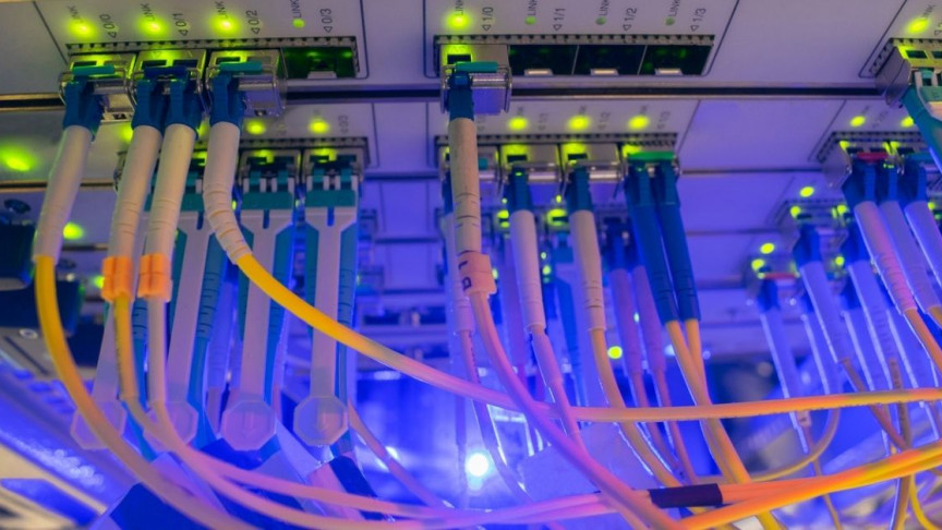Internet com velocidades de 1.25Gbps de download e 1.25Gbps de upload?