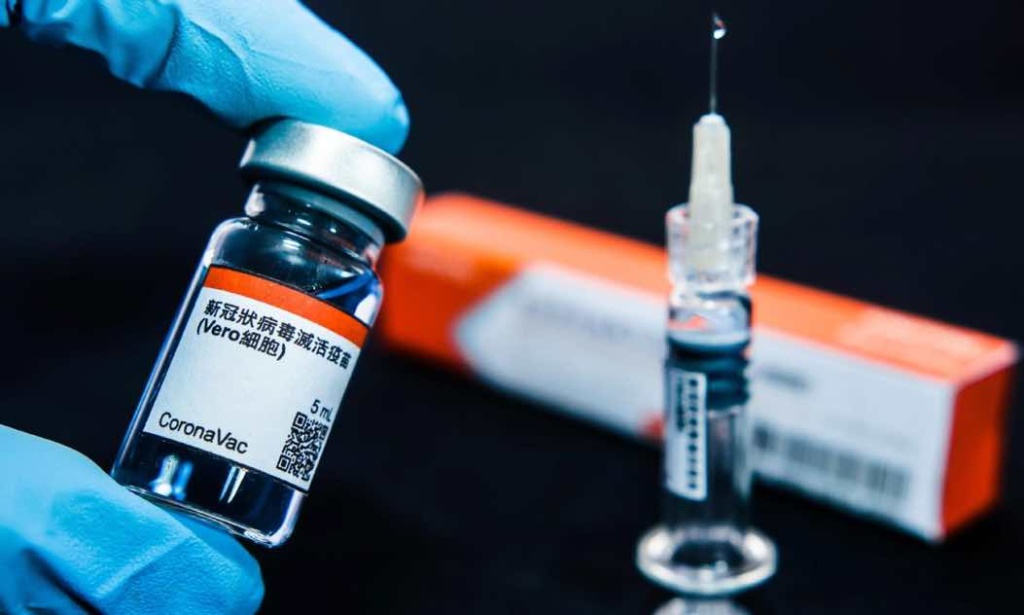 COVID-19: Vacina chinesa Coronavac é “segura”