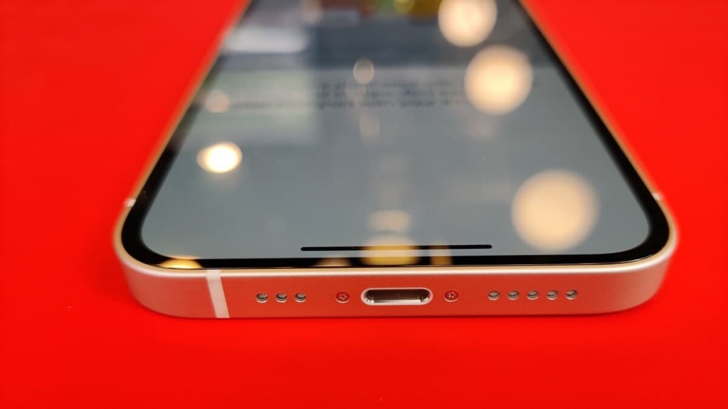 Será o iPhone 13 o primeiro iPhone que não terá nenhuma porta?