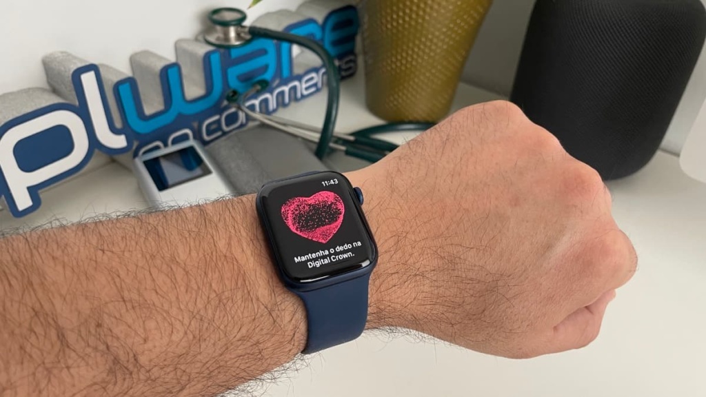 Apple processada por violação de patentes de eletrocardiograma no smartwatch