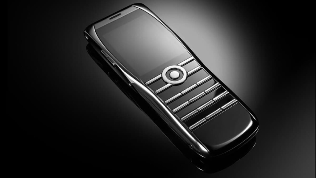 Xor, o telemóvel “estúpido” que custa 3.350 euros e faz chamadas 2G / 3G e mensagens SMS