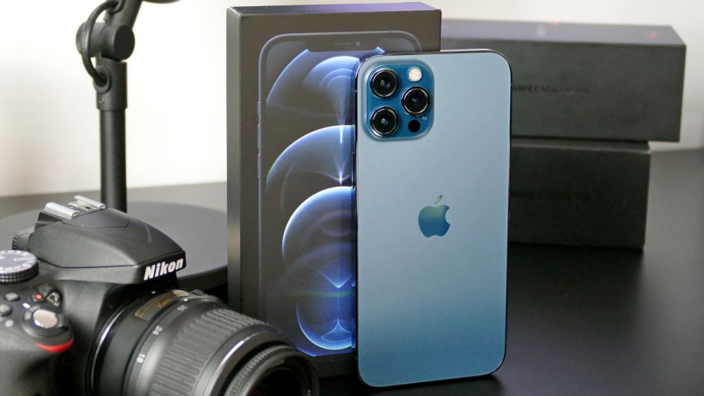 iPhone 12 Pro Max é o smartphone premium com melhor bateria segundo a DxOMark