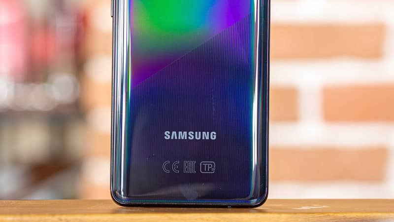 Samsung poderá lançar outro smartphone com bateria de 7.000 mAh em 2021