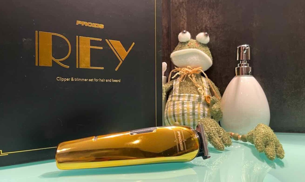 Rey: Conjunto aparador de barba e cabelo para usar onde quiser