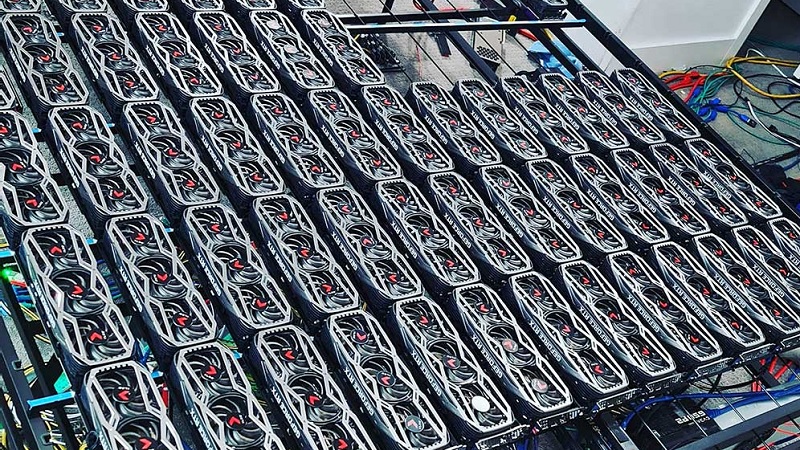 Sistema com 78 gráficas RTX 3080 minera o equivalente a 128 mil dólares por ano