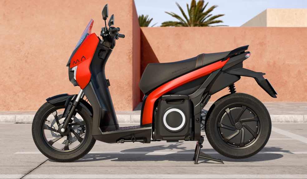 MÓ eScooter 125: Primeira moto elétrica da SEAT… sem fumo e sem ruído