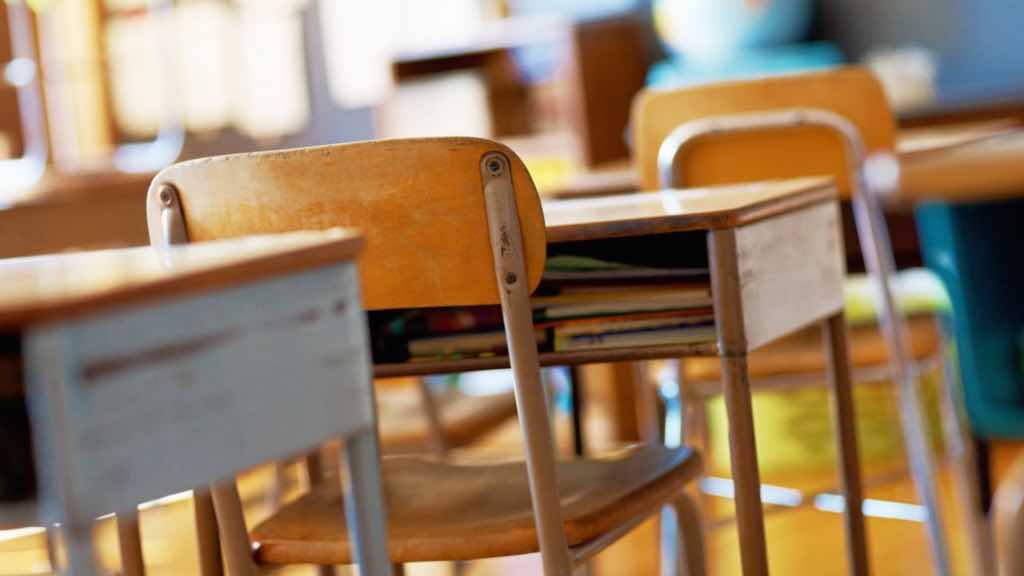 Governo vai comprar mais 600 mil computadores para as escolas