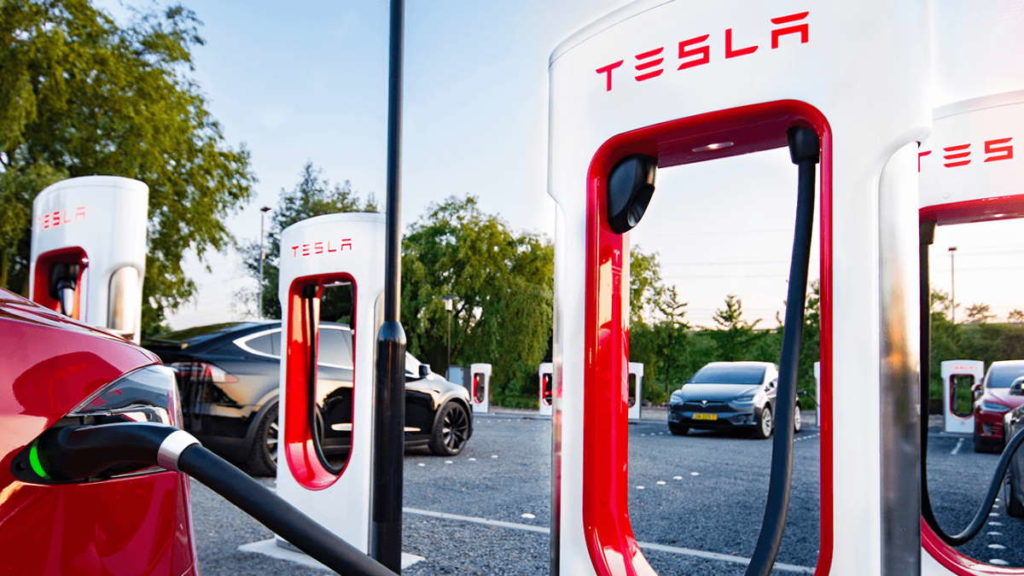 Elon Musk: Os Superchargers estão abertos a outras marcas de carros elétricos