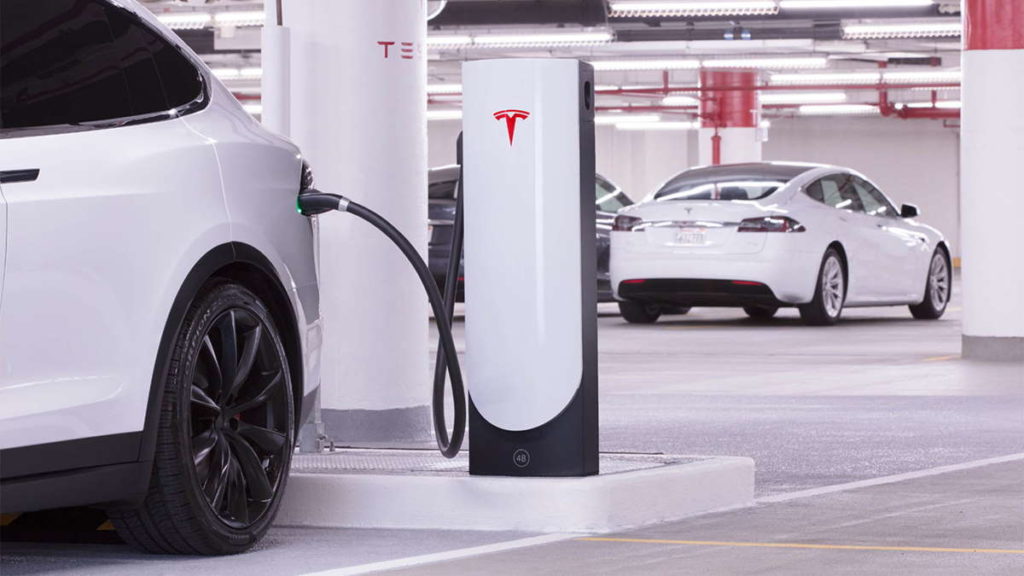 Rede de carregamento rápido da Tesla está a crescer! Europa já tem 1.000 estações
