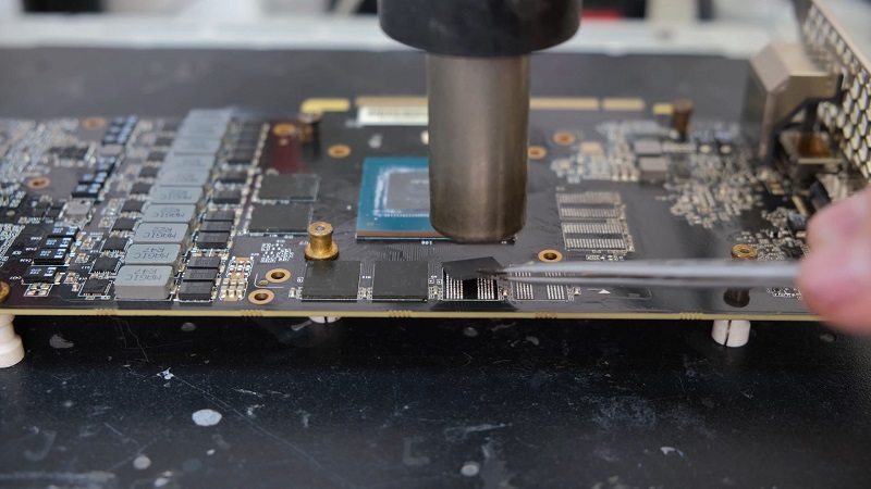 Youtuber coloca 16 GB numa gráfica GeForce RTX 2070 com 8 GB