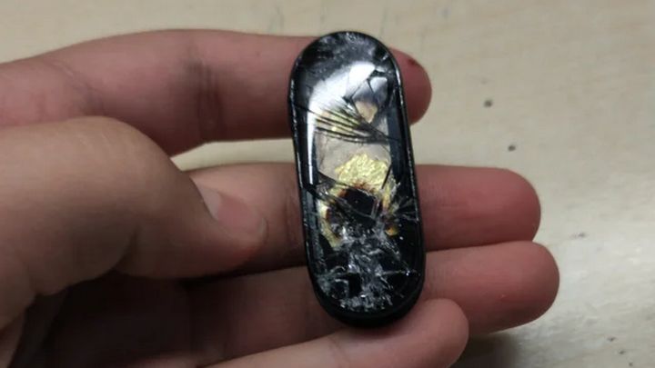 Xiaomi Mi Band 5 explode durante o carregamento. Será caso isolado?