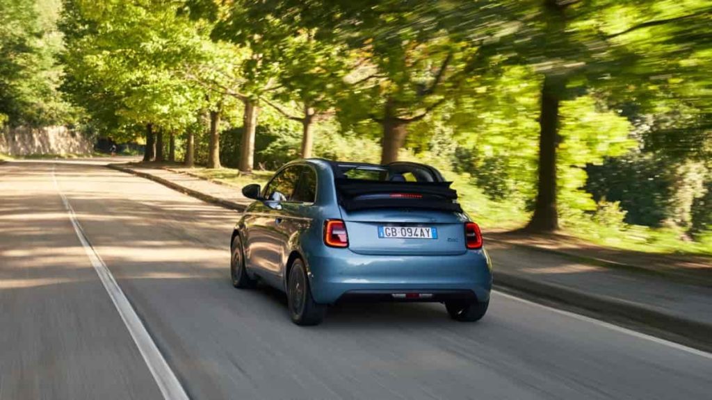 Alexa da Amazon chega ao novo Fiat 500 elétrico