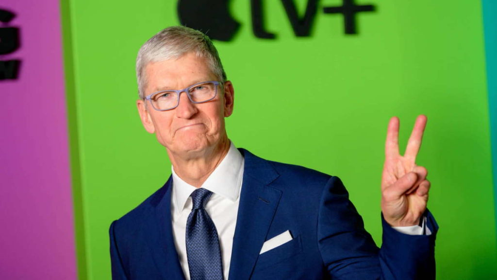 Tim Cook recebeu ordenado milionário em 2020 para ser o CEO da Apple