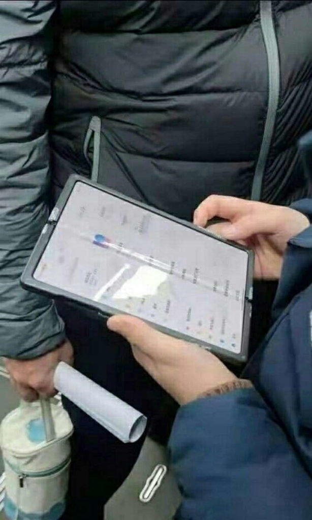 xiaomi smartphone dobrável imagens ecrã