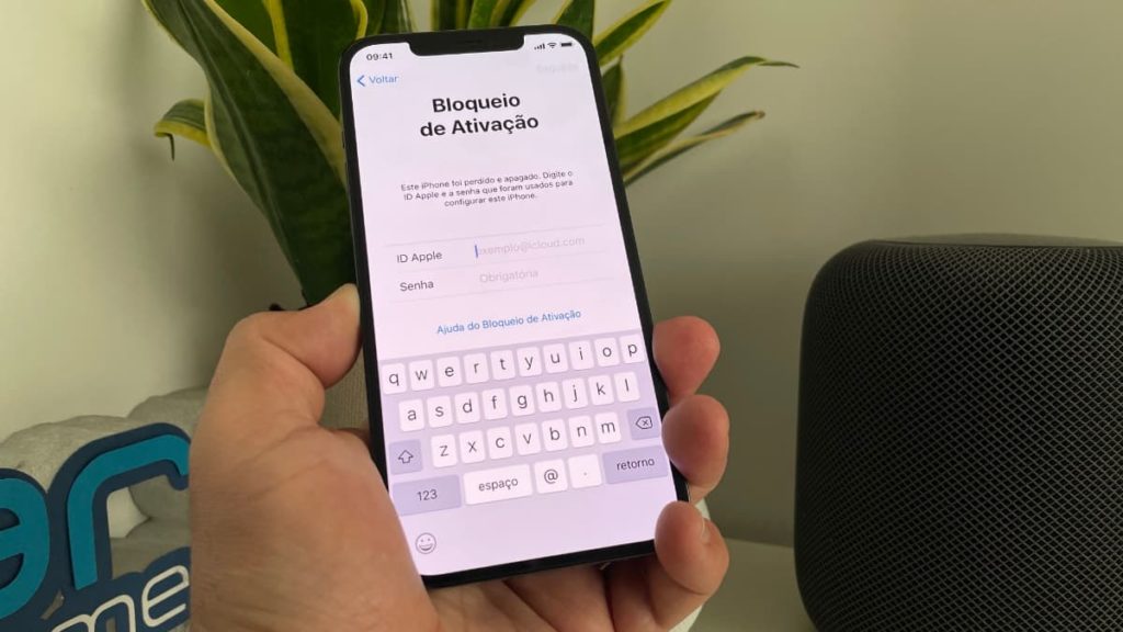 Apple lança um portal para remover o bloqueio de ativação no iPhone e iPad