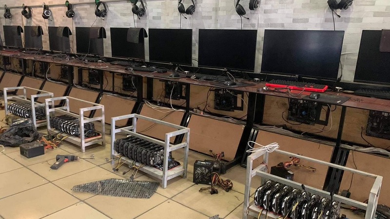 Cibercafés na Ásia transformam-se em sistemas de mineração de criptomoedas
