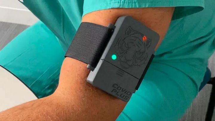 FDA autoriza primeiro dispositivo baseado em AI para ajudar a detetar a COVID-19