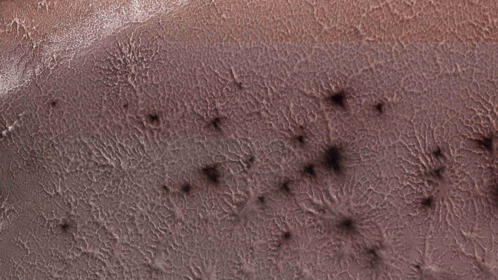 Cientistas descobriram como aparecem as ‘aranhas’ em Marte