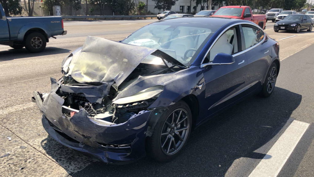 Tesla estará a ser investigada depois de 23 acidentes graves com o Autopilot