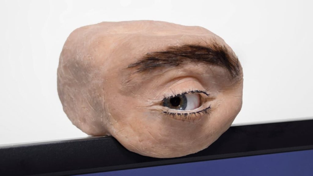 Já conhece esta bizarra webcam que se parece com um olho humano?
