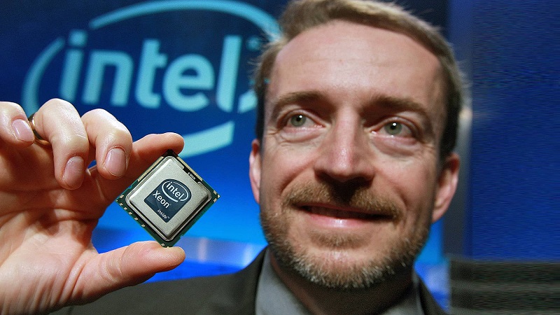 CEO da Intel diz que a falta de chips ainda vai durar “alguns anos”