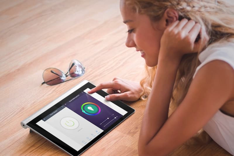 Tenha controlo sobre a sua casa com a tecnologia domótica SmartLife