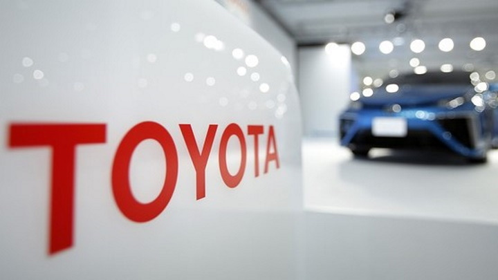 Toyota considera que nem todos devem conduzir um carro elétrico