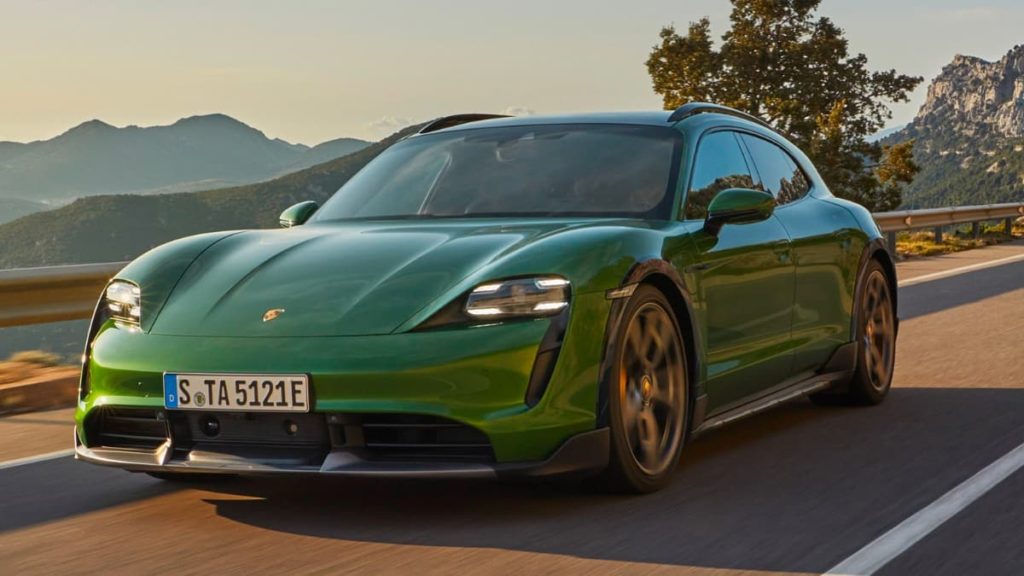 Porsche recolhe 43 mil elétricos Taycan por problema que causa perda repentina de energia