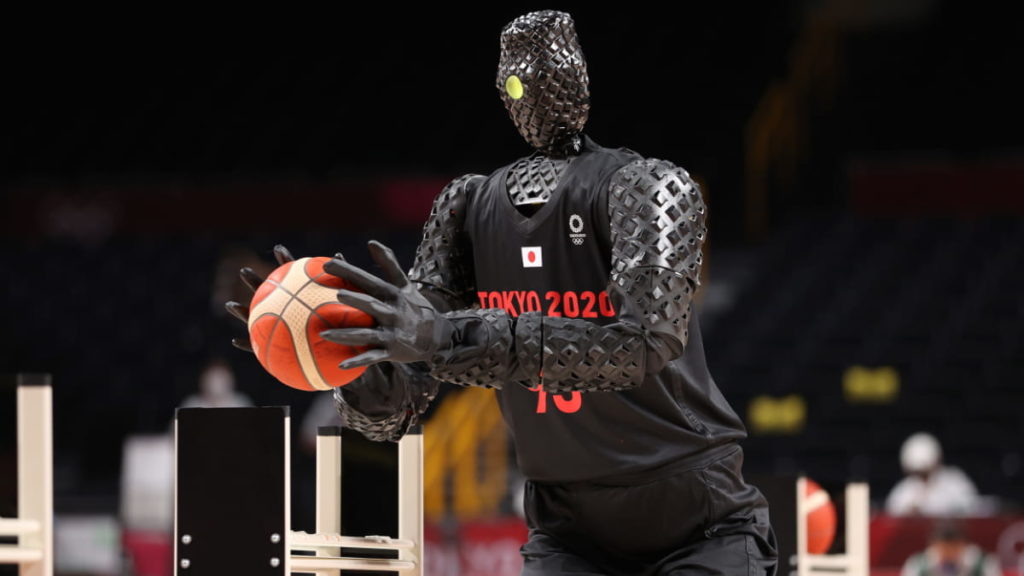 Jogos Olímpicos: Robô basquetebolista está a encestar em Tóquio